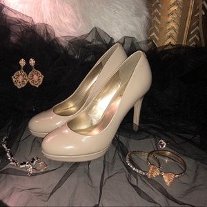 G by Guess Nude Patent Platform Winna Heels Sz 10